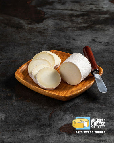 CheeseEMANUEL VOM TAL KASE - Gourmet Bloomy Rind Sheep Milk CheesecheesedelicacySaving Shepherd